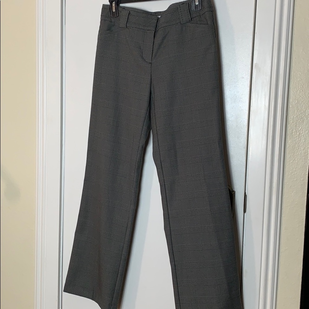 Ann Taylor Loft size 2P. Black/grey plaid pants